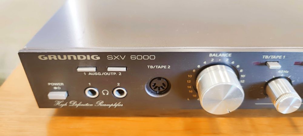 Przedwzmacniacz GRUNDIG SXV-6000 Rarytas w Pięknym Stanie
