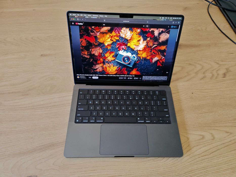 MacBook Pro 14" M4 Pro (24GB RAM / 512GB SSD) Preto — Como Novo Qwerty US - Comprado a Abril de 2026