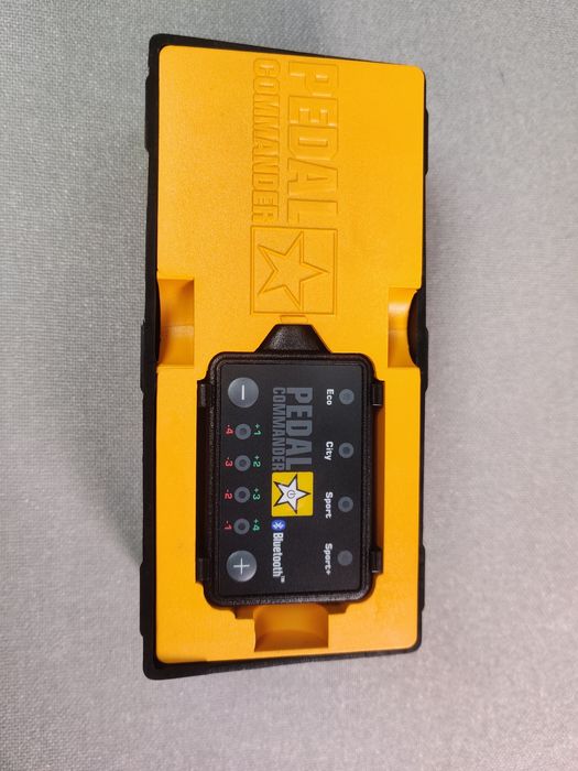 Pedal Commander PC10 Bluetooth – Контролер педалі газу для BMW