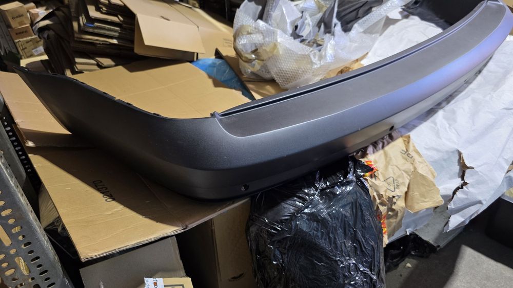 Zderzak tył tylny vw caddy 15-20 long długa nowy 4 pdc