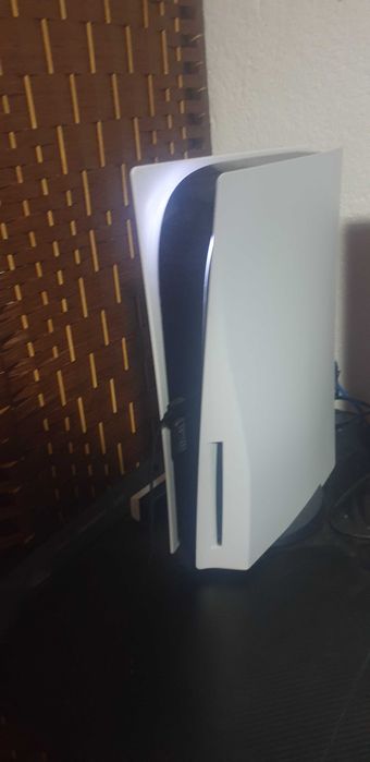 Ps5 edicaõ basica 1 tb/ controlo novo / controlo para peca