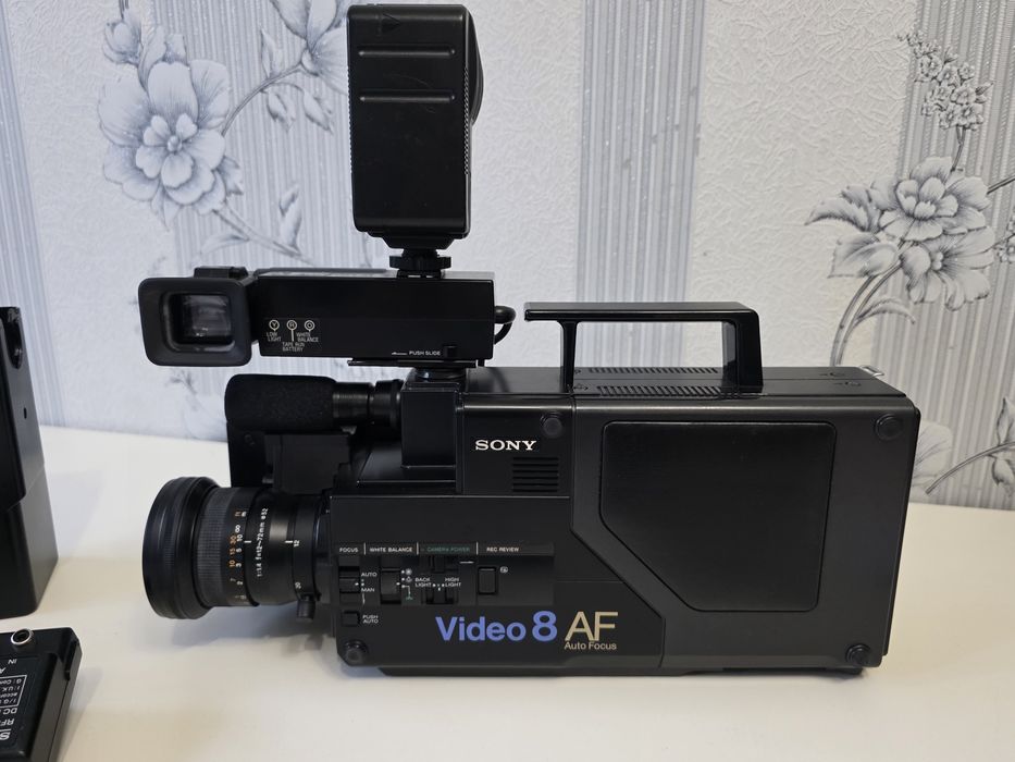 Kamera analogowa  Sony CCD-V8AF-E