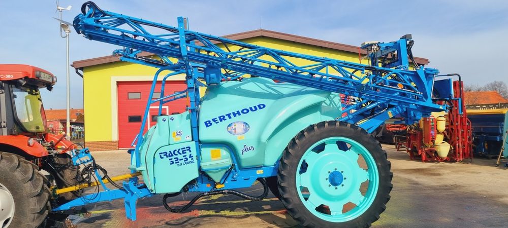 Opryskiwacz Berthoud Tracker 32-34