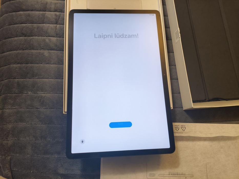 Troco/Vendo Samsung Tab S7 FE 128gb com caixa e acessórios!