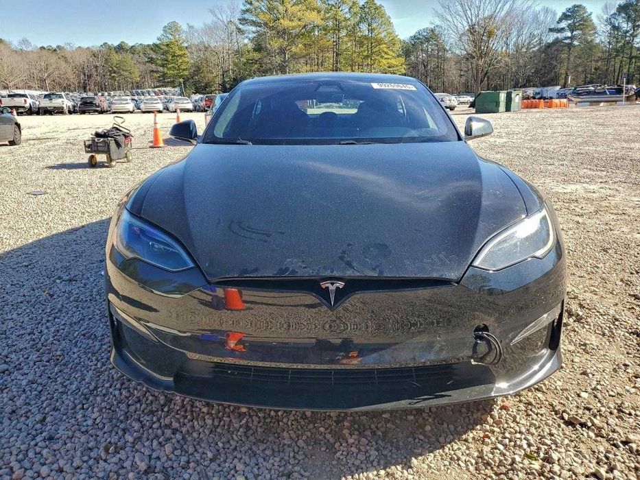 Tesla Model S 2022