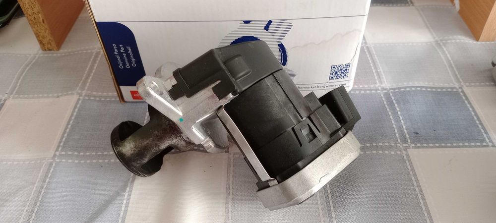 Válvula EGR 7353D BorgWarner