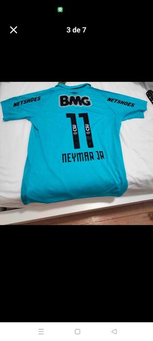 Camisola Neymar Jr (estilo Brasil/Santos), tamanho L, em excelente estado.