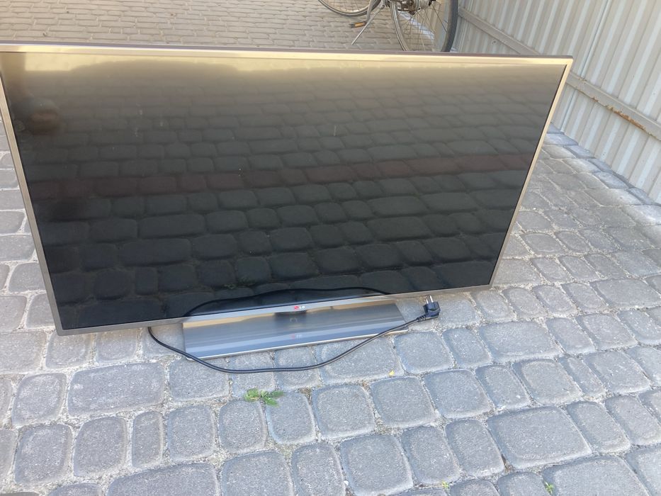 Телевізор LG 42LB650V 42” Smart TV Full HD Wi-Fi + оригінальний пульт