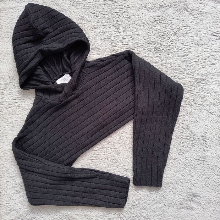 Zara czarny crop top kaptur