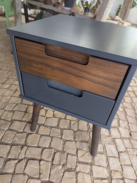 2 Mesinha de cabeceira