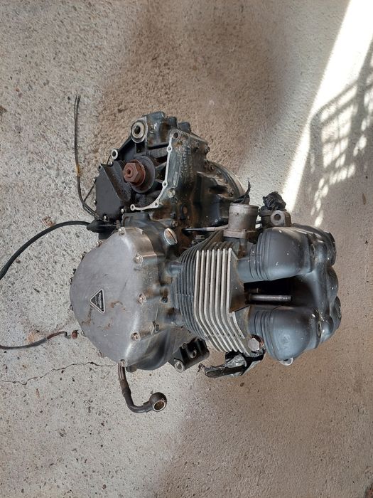 Silnik triumph bonneville 900 i silnik honda ntv 650