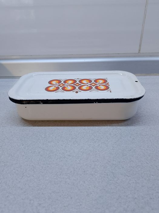 Судочки эмальовані  часів СССРдля холодцю