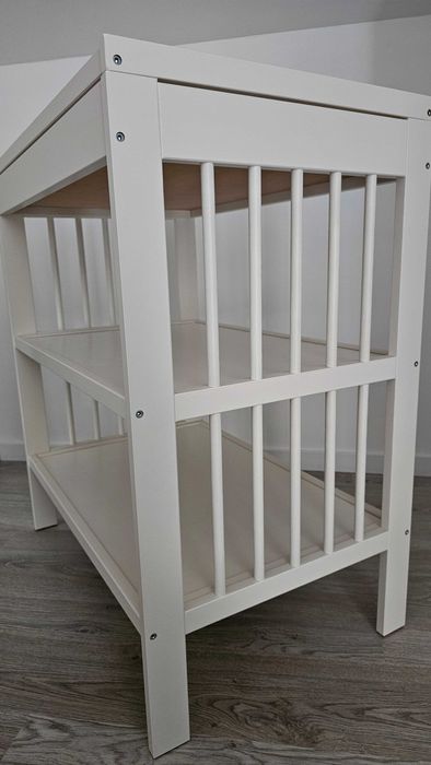 Trocador branco c/muda-fraldas