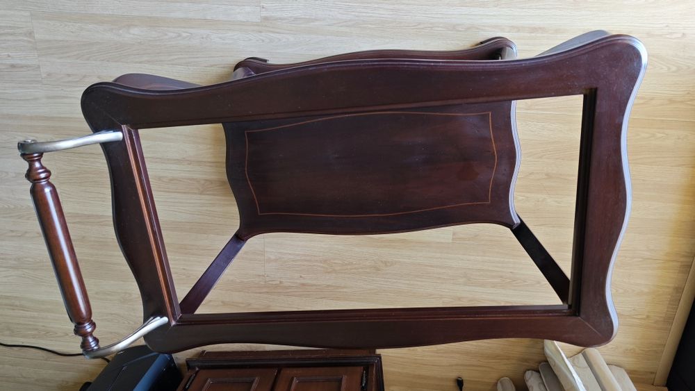 Carrinho de sala em madeira mogno