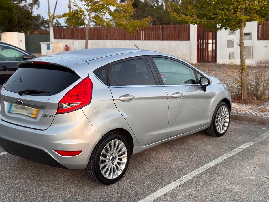 Ford Fiesta — fotografia 4