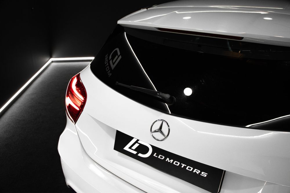 Mercedes-Benz A 180 — fotografia 6