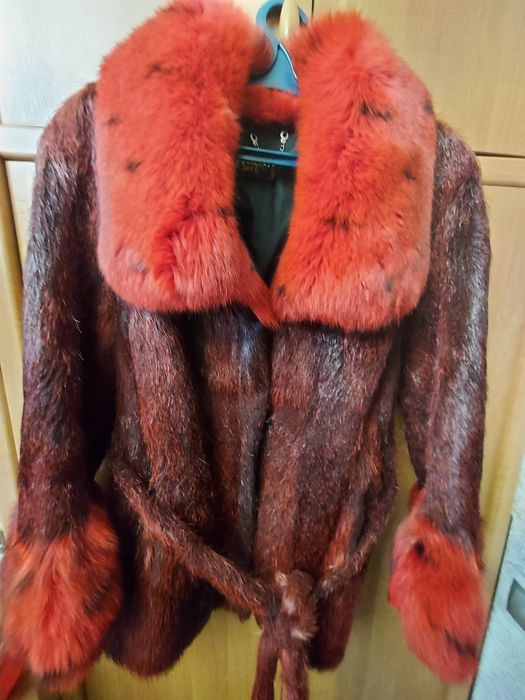 Полушубок нутрия/песец б/у
