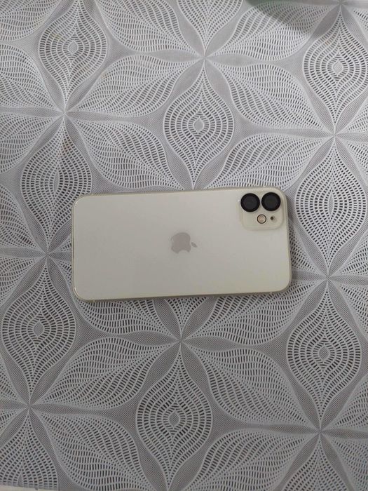 iPhone 11 – sprawny, gotowy do używaniaiPhone 11