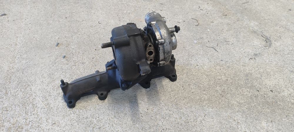 Turbos , admissões de ar e injetores VP 110 para grupo vag 1.9 TDI VP em bom estado