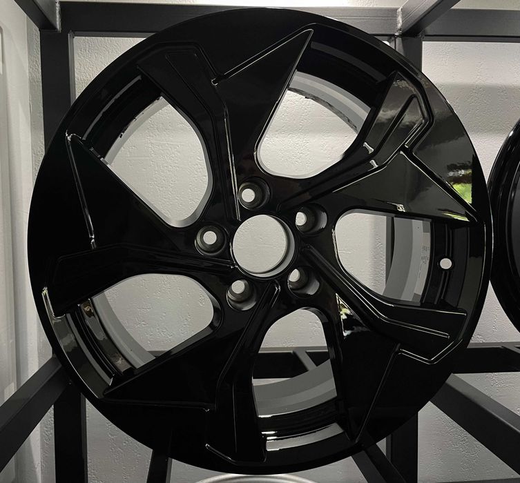 4x Felga alu Mega Wheels Triton 7.5x17 ET30 66.6 5x112 / 5138