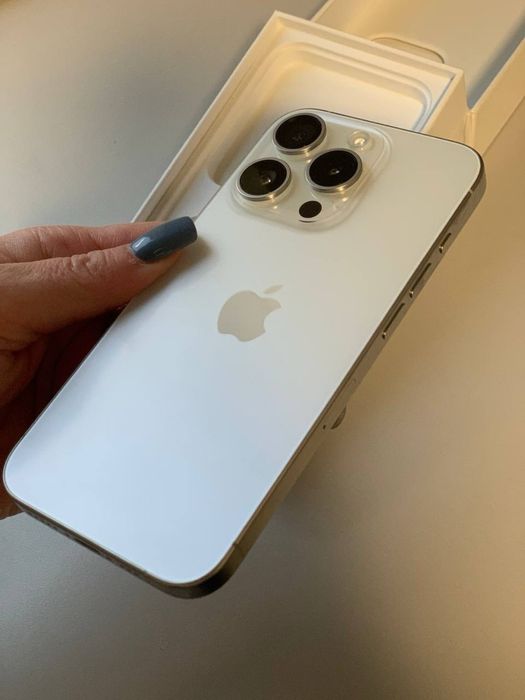 Продам свій улюбленний iphone 15 Pro 128