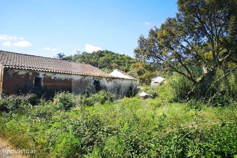Quinta São Teotónio | com 3 Habitações Urbanas