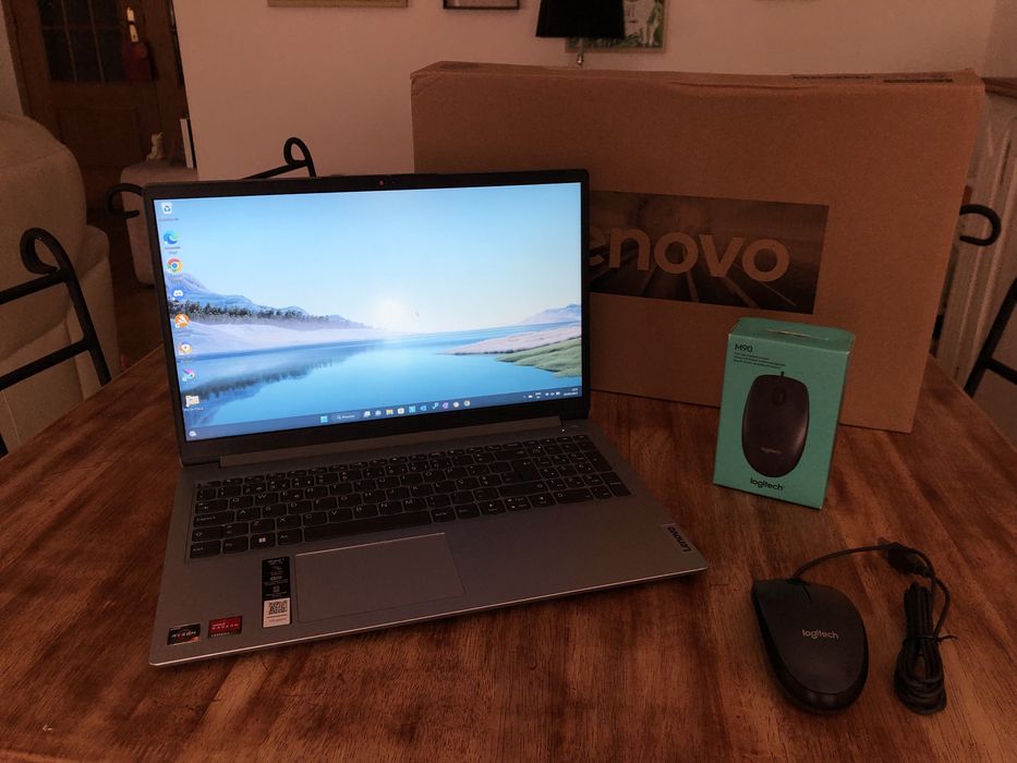 Portatil Lenovo IdeaPad 1 + GARANTIA + RATO