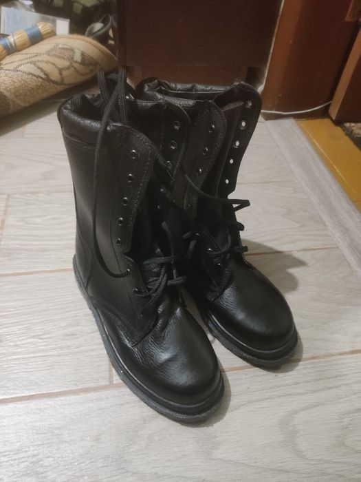 Новые берцы чёрные кожаные 42р. /Берці чорні шкіряні 1200грн