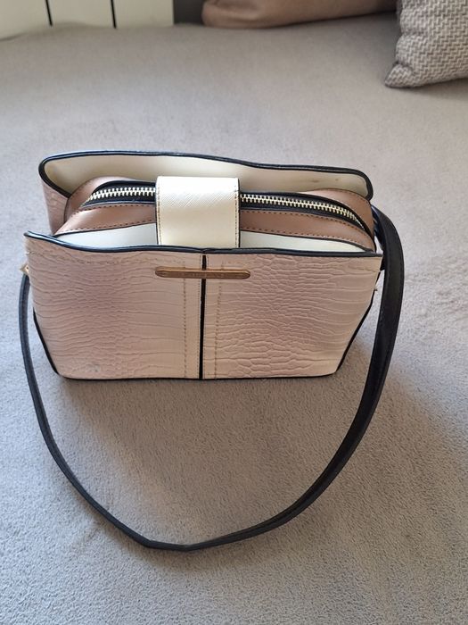 Torebka kuferek River Island