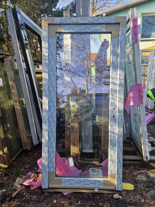 drzwi wejsciowe pcv z naswietlem