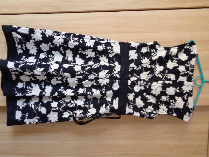 Sukienki rozm S/M NOWE, Comma ,