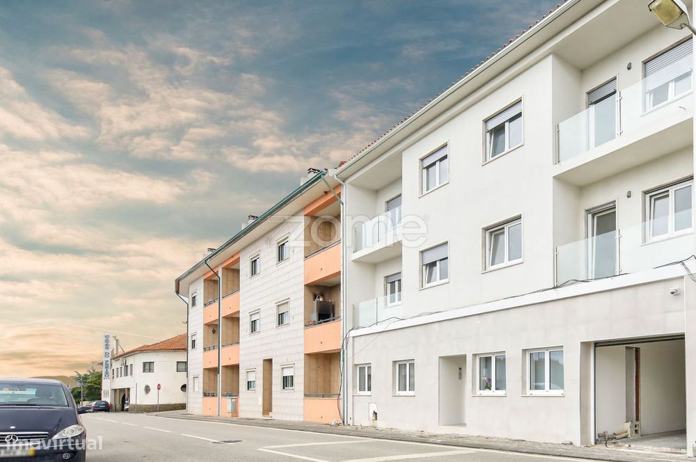 Prédio em Sangalhos com 6 apartamentos em Sangalhos_Anadia