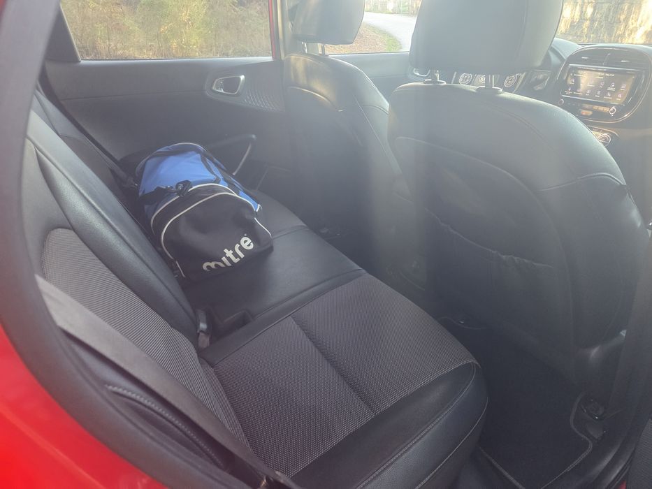 Kia e-Soul 64KWh 204cv