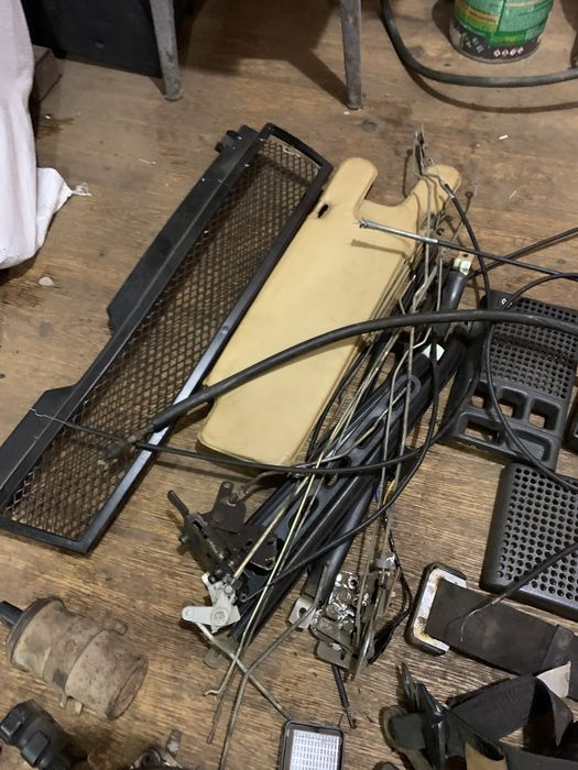 Остатки запчастей на ваз 2109 2099 2108 подушка мотора, зам. Зажигания ...