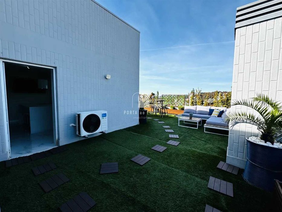 T3| Último Piso| Terraço| Vistas Mar| Grijó- Vila Nova de Gaia
