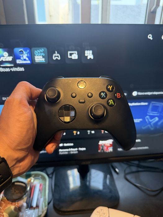 Comando Xbox Series X/S Preto + Bateria Recarregável