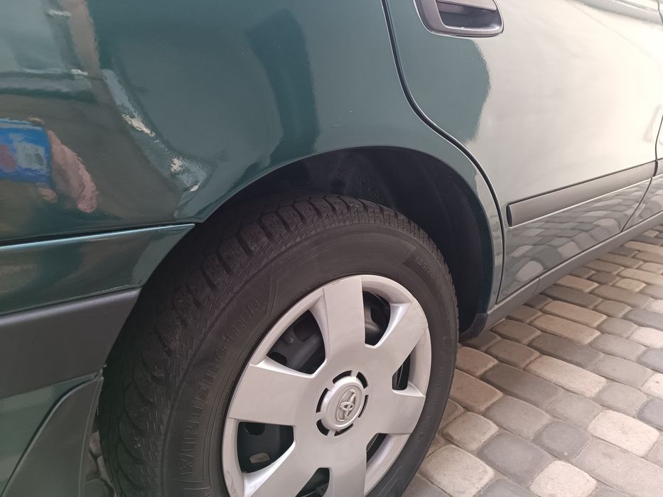 Продам Toyota carina e  1.6