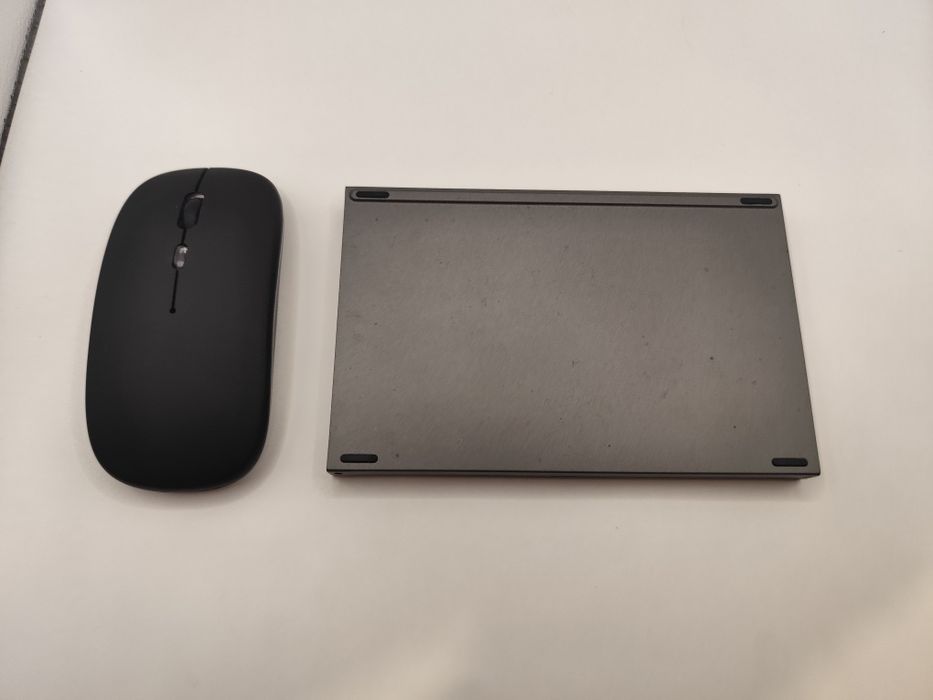 Pack Bluetooth: Teclado Dobrável c/ Touchpad + Rato Sem Fios