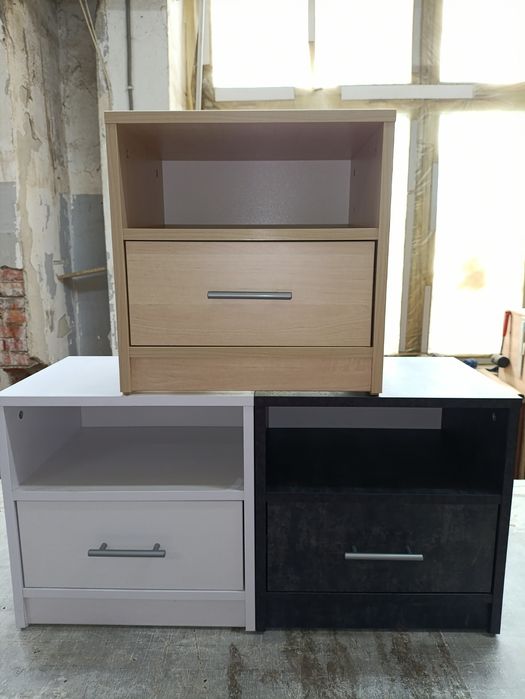 Тумби приліжкові.