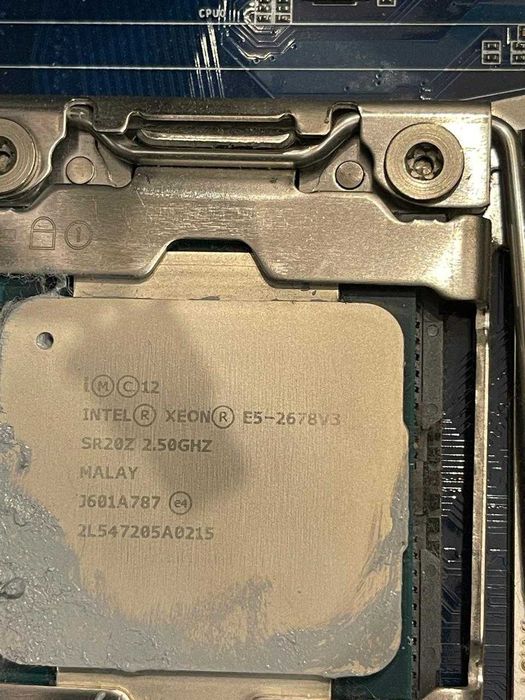 Процесори Intel Xeon E5-2678 v3