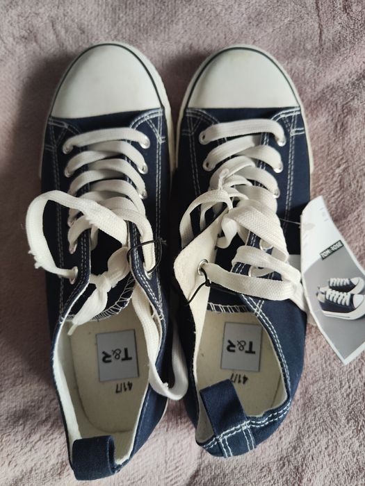 Trampki granatowe 41