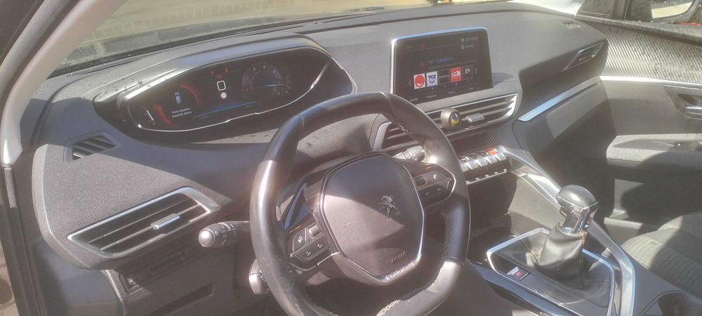 Peugeot 3008 - 1.5 BlueHDi - 130cv - 2019