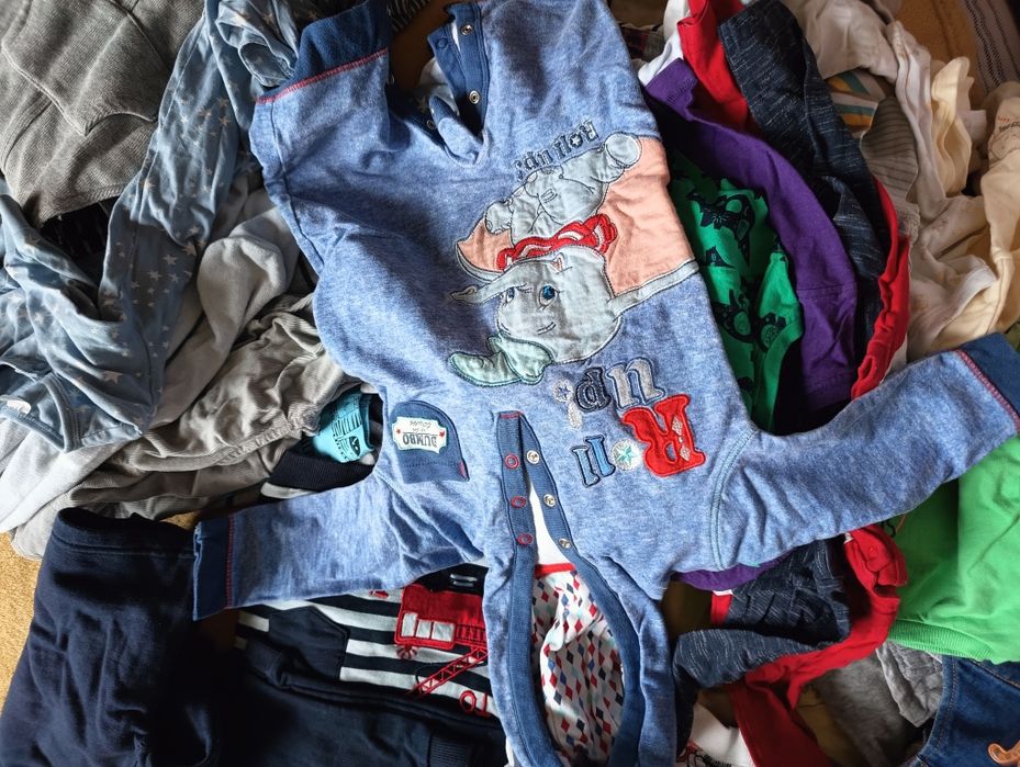 Paka ubrań dla chłopaka 74 bluzy spodnie pajacyki