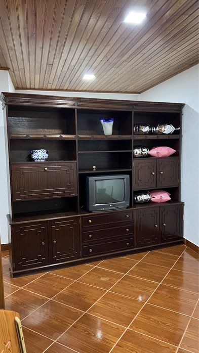 Movel de sala em bom estado.