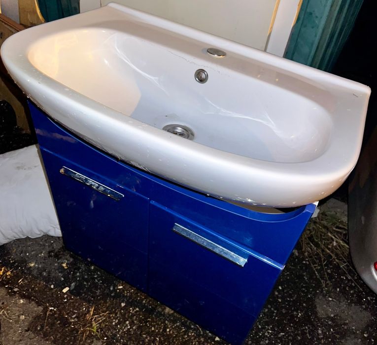 Продам тумбу з умивальником.Рукомийник.Раковина.Тумбочка синя