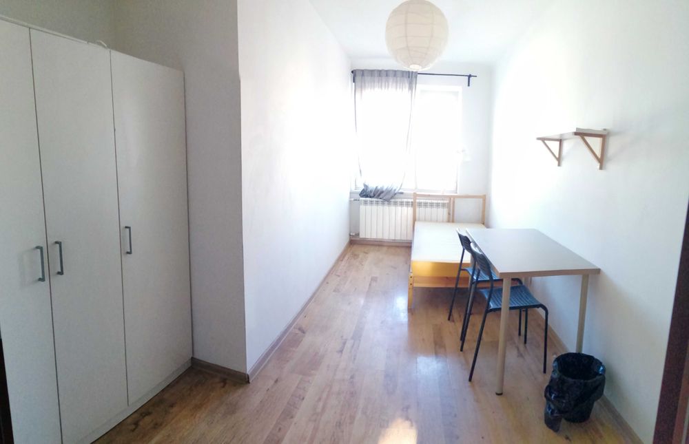 Хостел, комнаты, район WLOCHY (ul. Jantar). 2-3-4 местные. Pokoje hostel