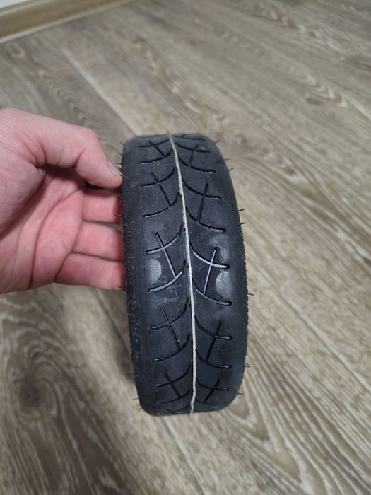 Нова безкамерна покришка CST 8 1/2 для Xiaomi M365