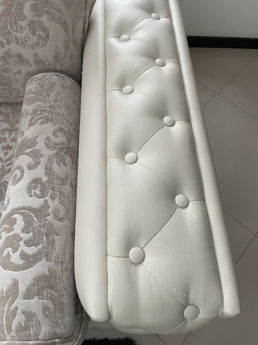 Диван крісла.