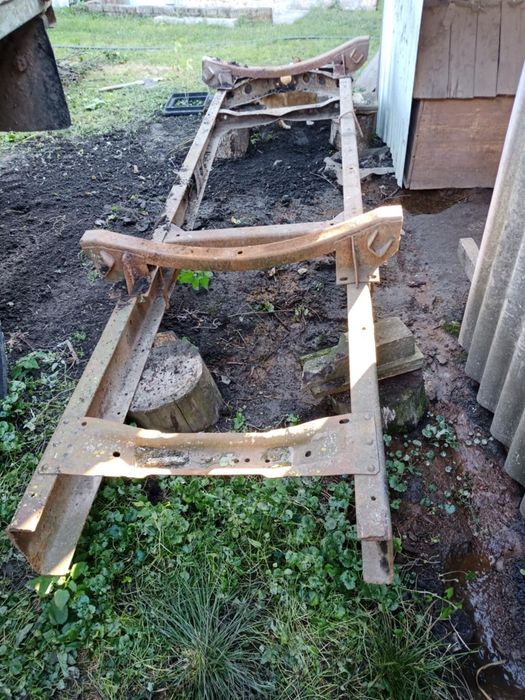 Рама під причіп для техніки