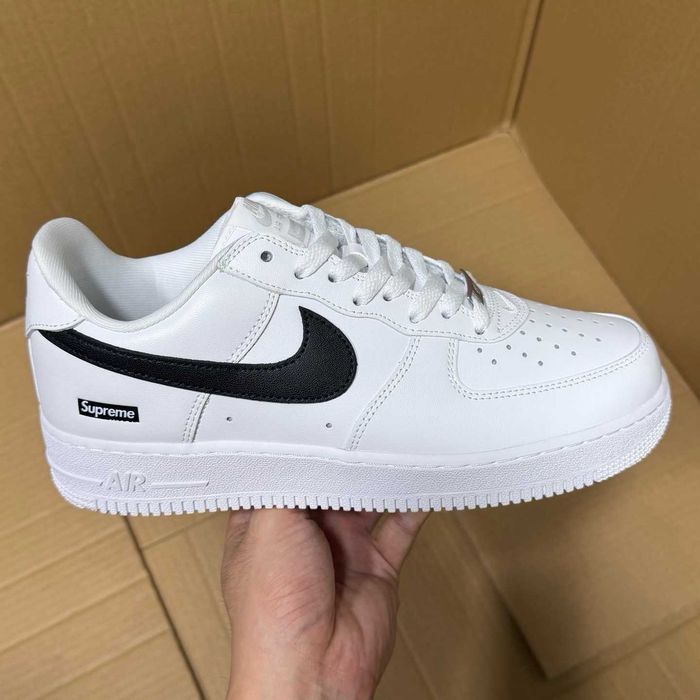 Nike_Air Force 1_Supreme R. 39